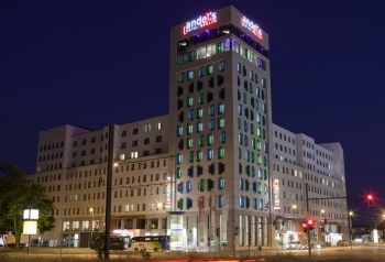andel's Hotel Berlin - Front-Office